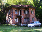 Уникальный для Болгарии проект дома, в изумительном  месте, в горной местности